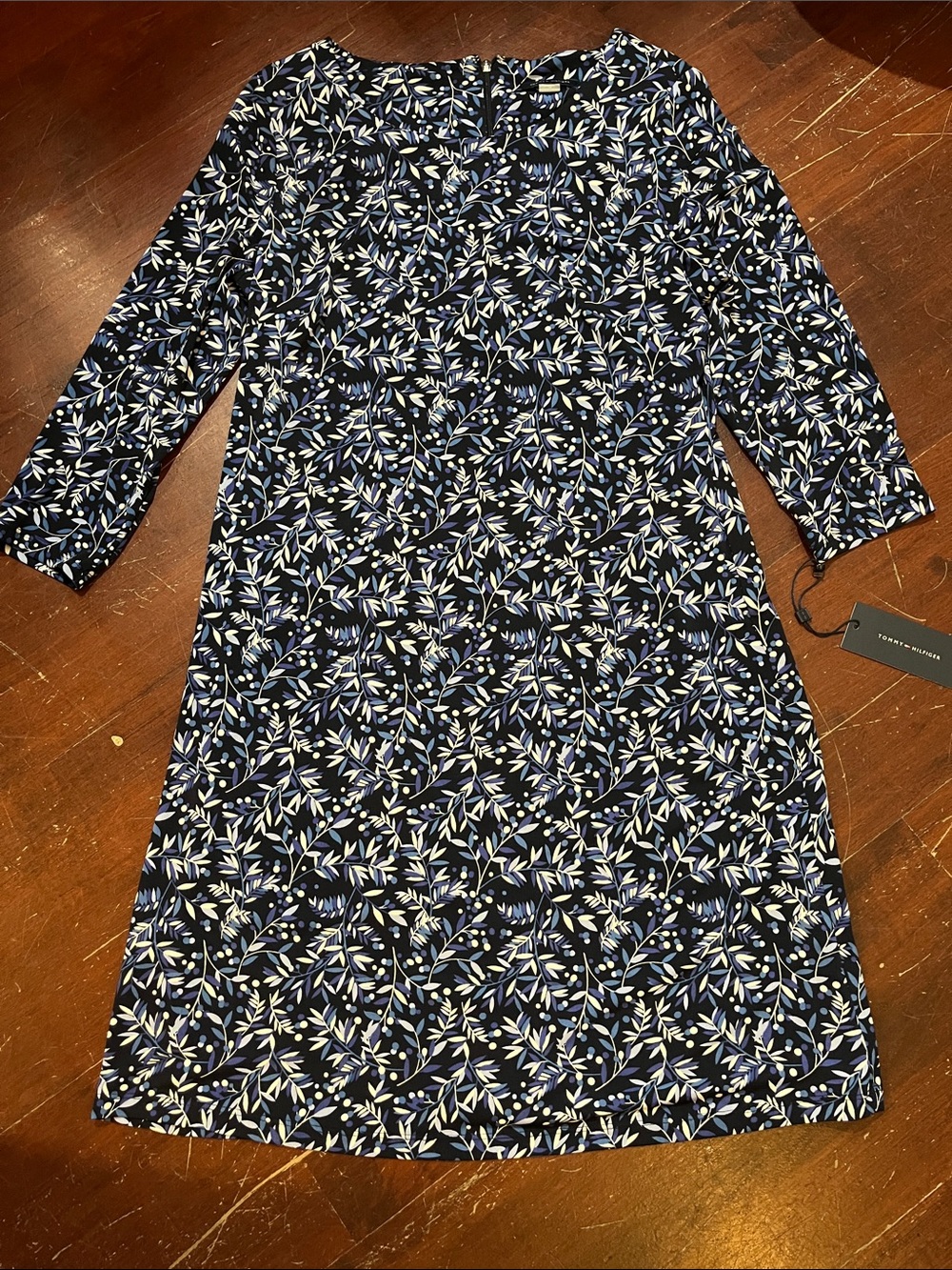 🌻3/$15🌻 Tommy Hilfiger Navy Blue & White Printed 3/4 Sleeve Shift Dress
